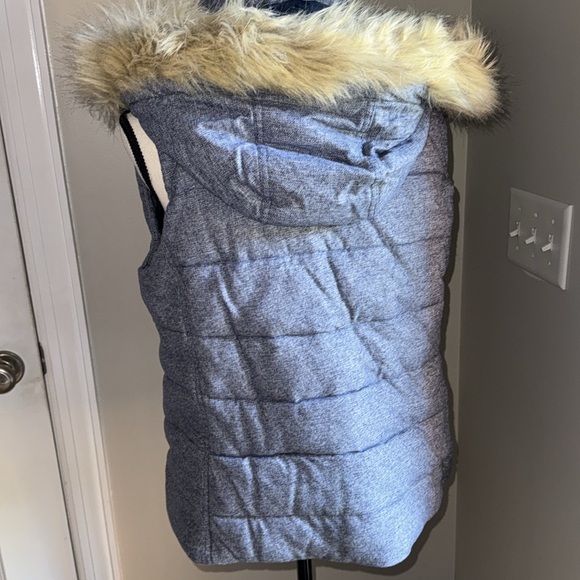 Banana Republic vest - Picture 2 of 3